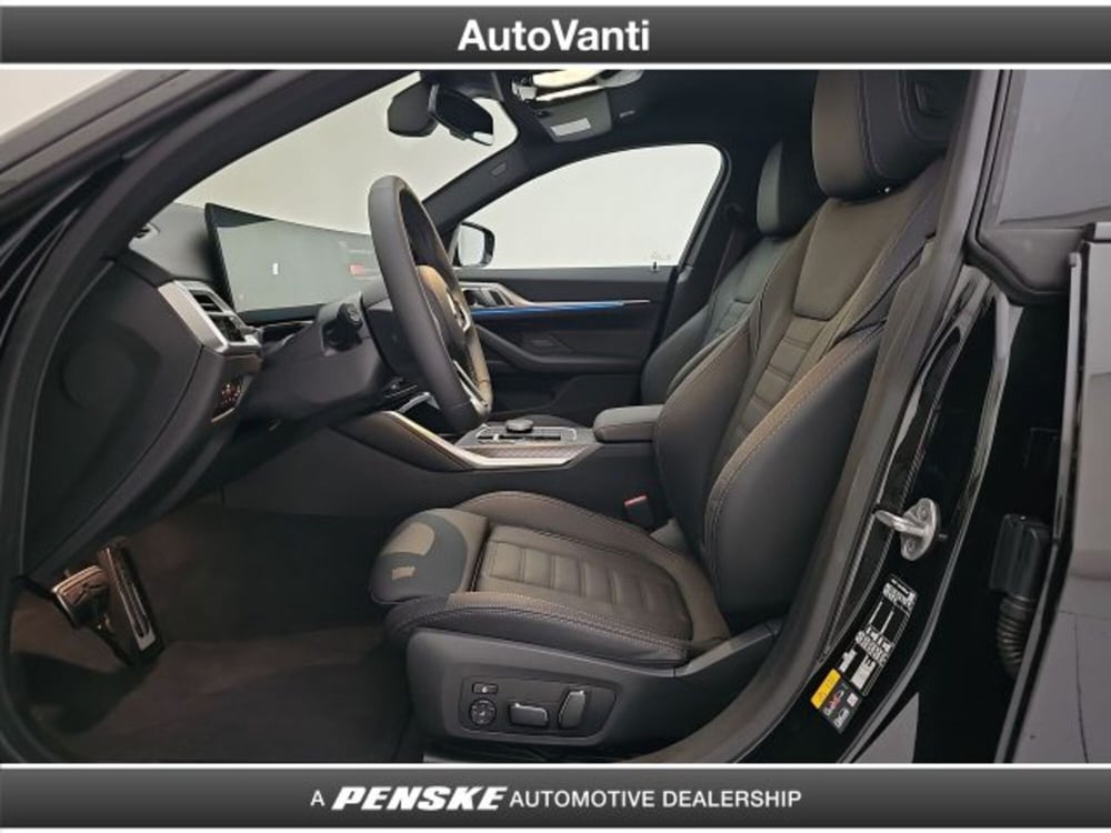 BMW i4 nuova a Bologna (10)