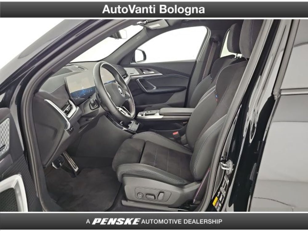 BMW iX2 usata a Bologna (11)