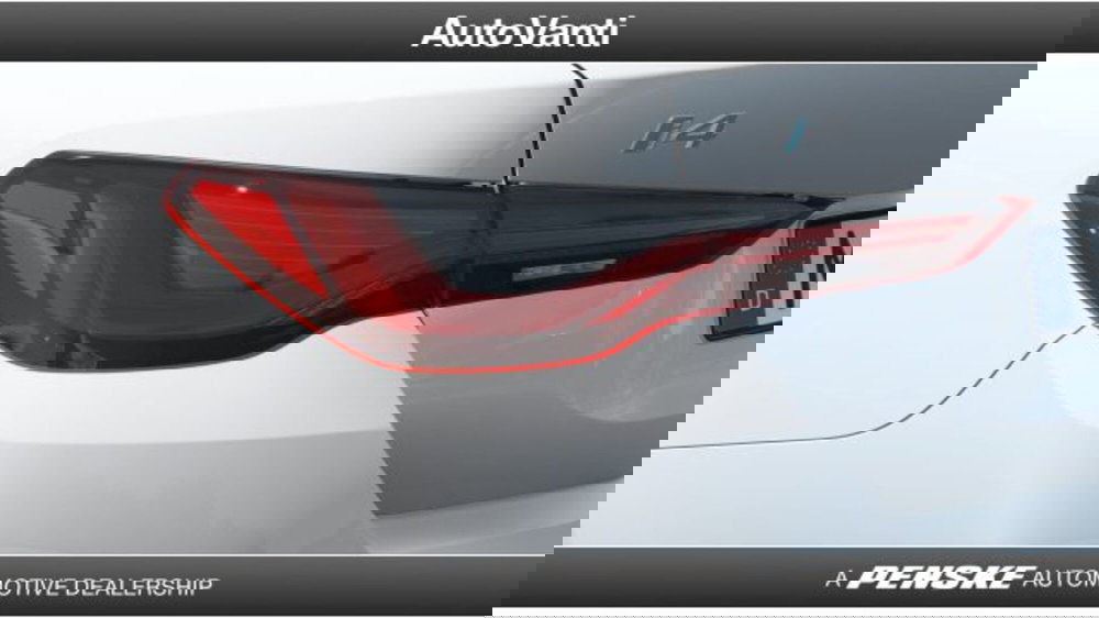 BMW i4 nuova a Bologna (13)