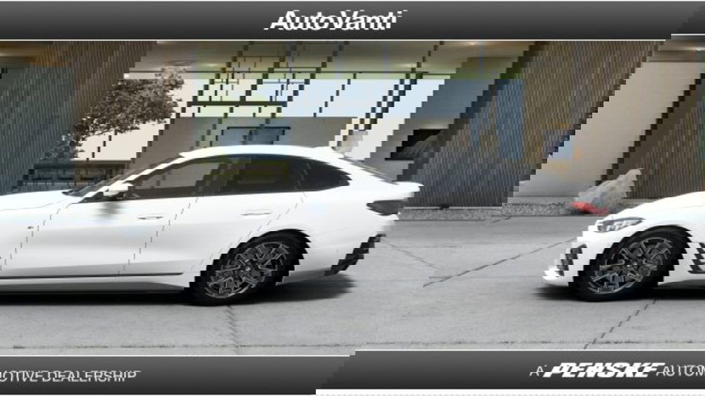 BMW i4 nuova a Bologna (2)