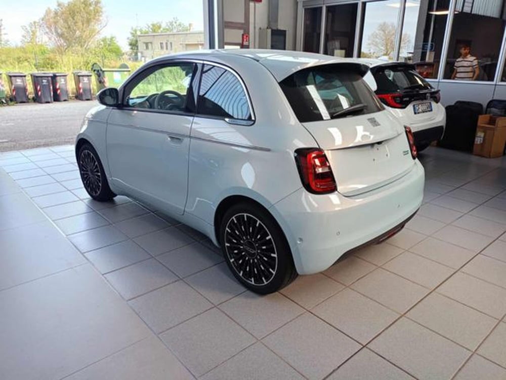 Fiat 500e nuova a Vercelli (6)