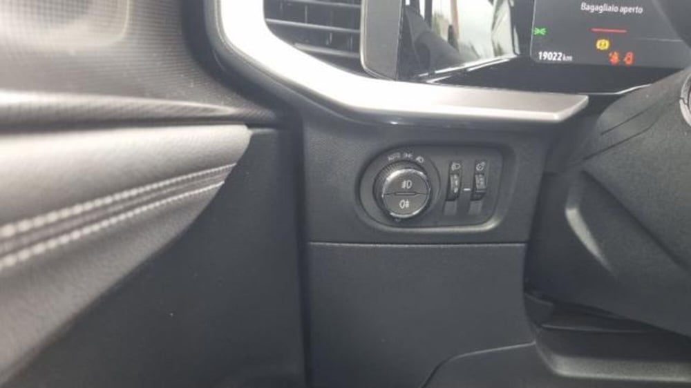 Opel Mokka usata a Savona (13)