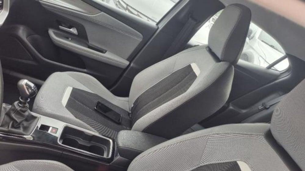 Opel Mokka usata a Savona (16)
