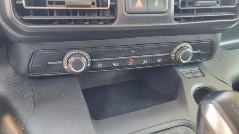 Opel Combo Life usata a Savona (9)