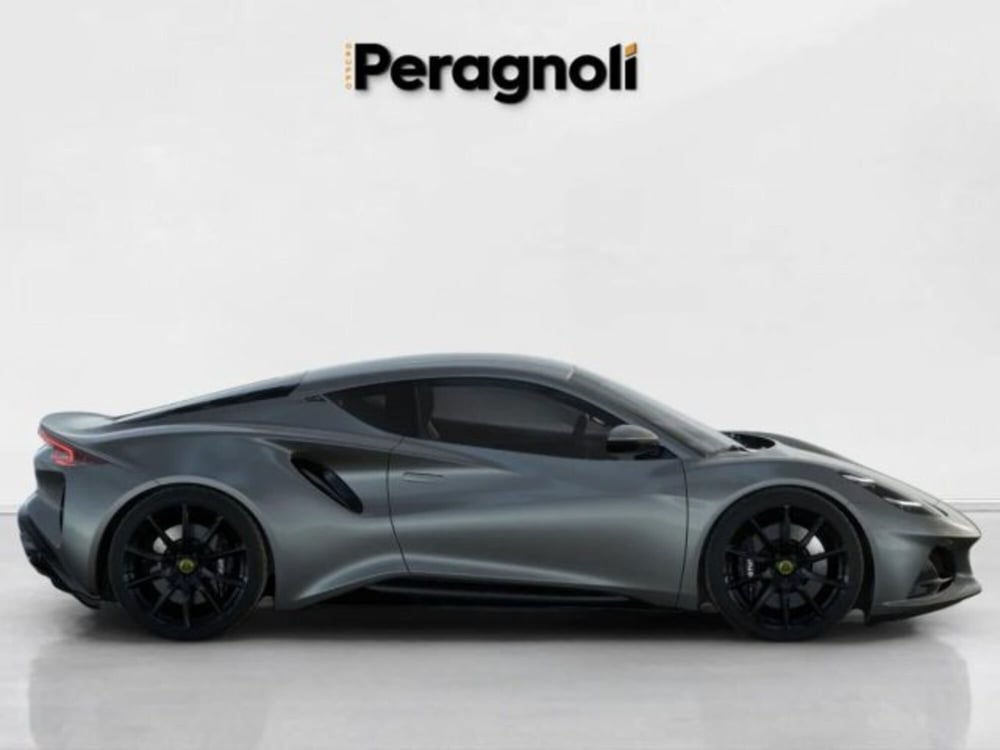 Lotus Emira nuova a Firenze (2)