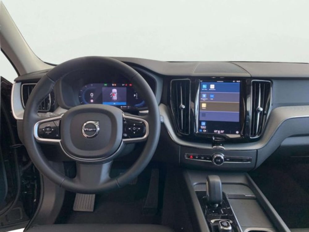 Volvo XC60 nuova a Firenze (9)