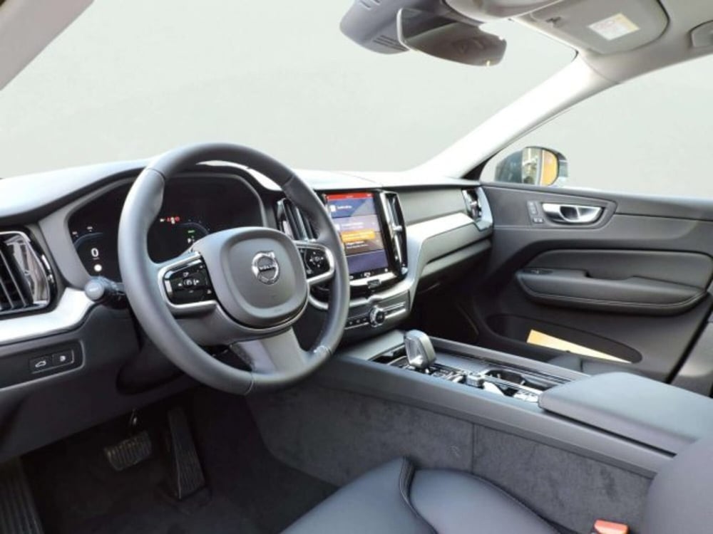 Volvo XC60 nuova a Firenze (11)