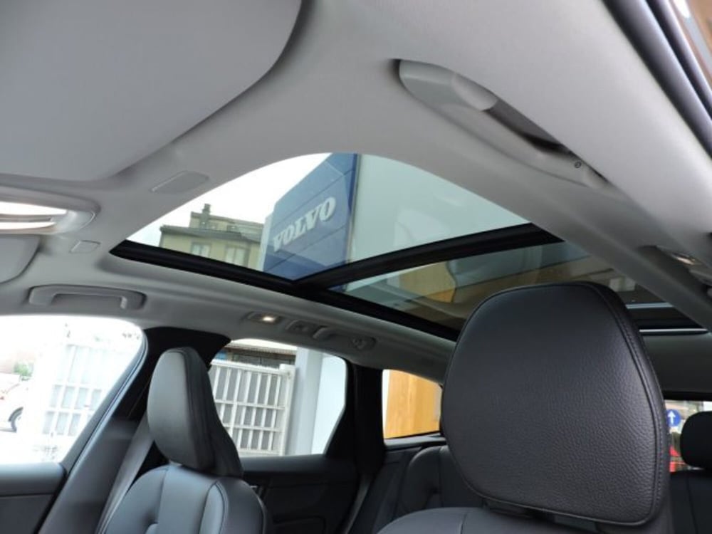 Volvo XC60 nuova a Firenze (8)