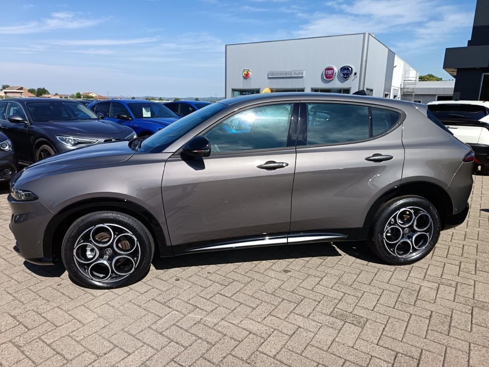 Alfa Romeo Tonale nuova a Alessandria (8)