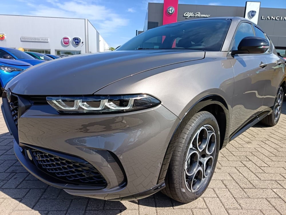 Alfa Romeo Tonale nuova a Alessandria (9)