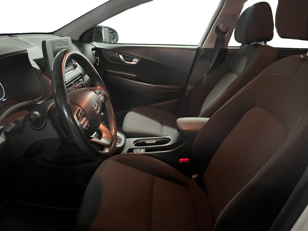 Hyundai Kona usata a Modena (9)