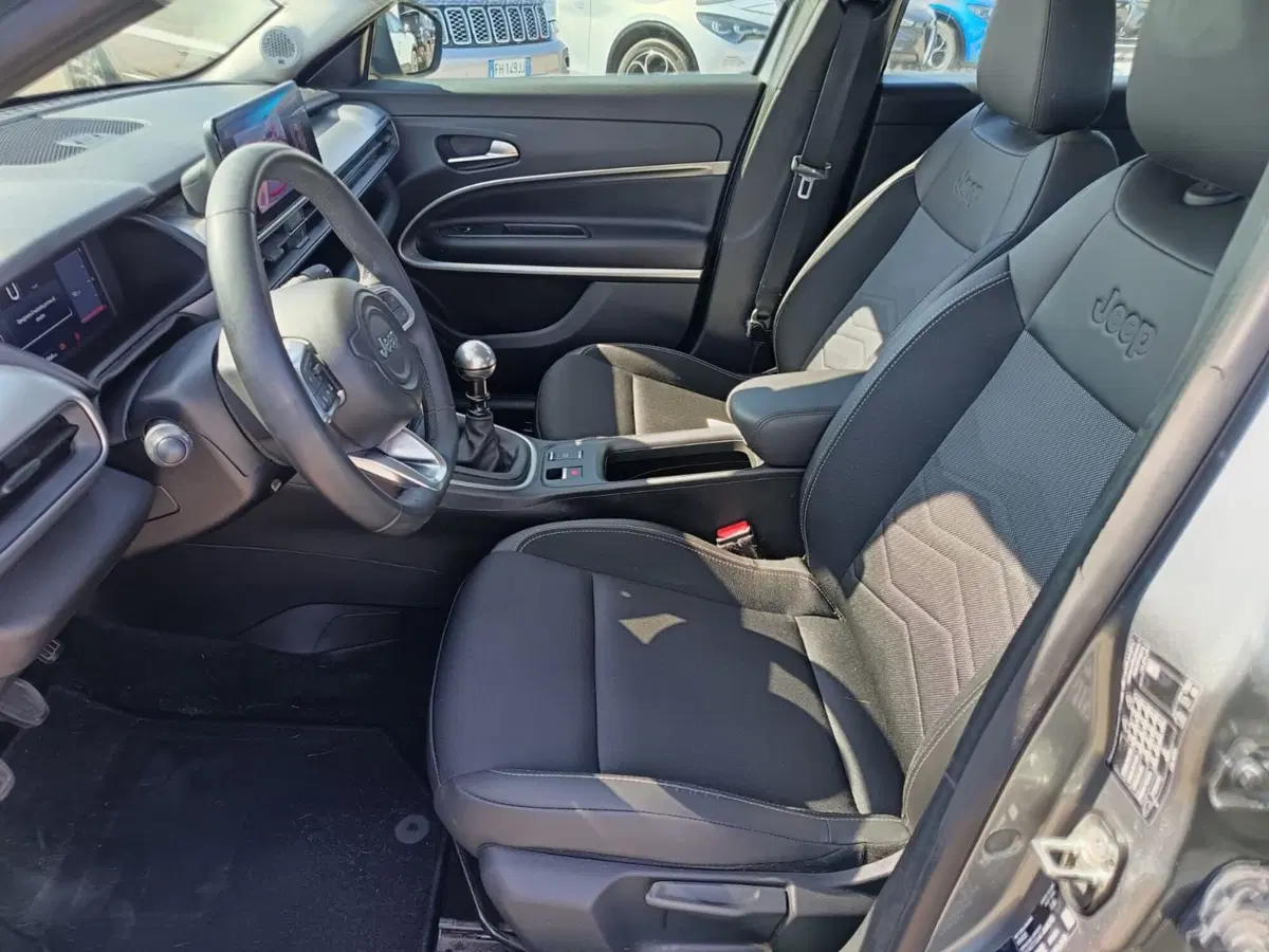 Jeep Avenger usata a Alessandria (13)
