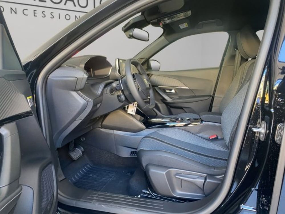 Peugeot 2008 nuova a Perugia (10)
