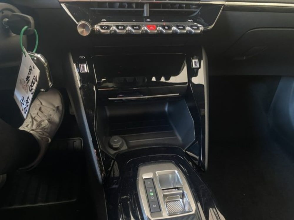 Peugeot 2008 nuova a Perugia (16)