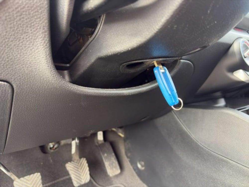 Kia Rio usata a Perugia (16)