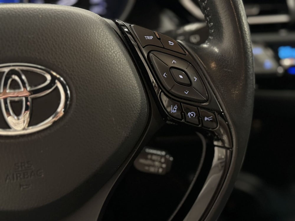 Toyota Toyota C-HR usata a Brescia (10)