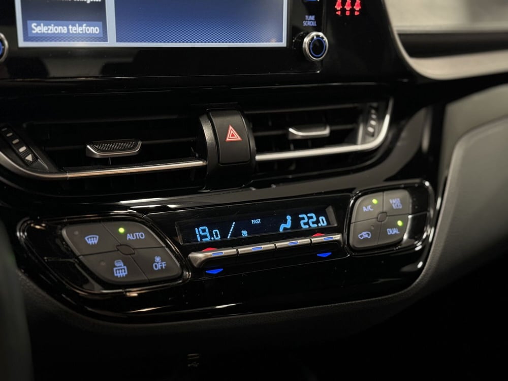 Toyota Toyota C-HR usata a Brescia (14)