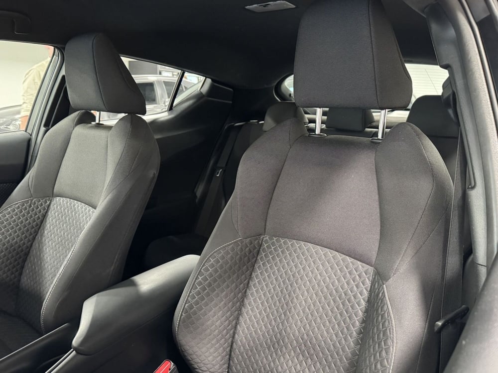 Toyota Toyota C-HR usata a Brescia (15)