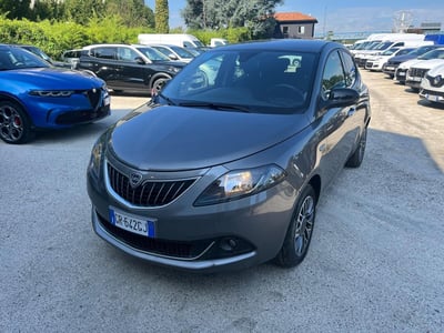 Lancia Ypsilon 1.0 FireFly 5 porte S&amp;S Hybrid Gold Plus del 2023 usata a Milano