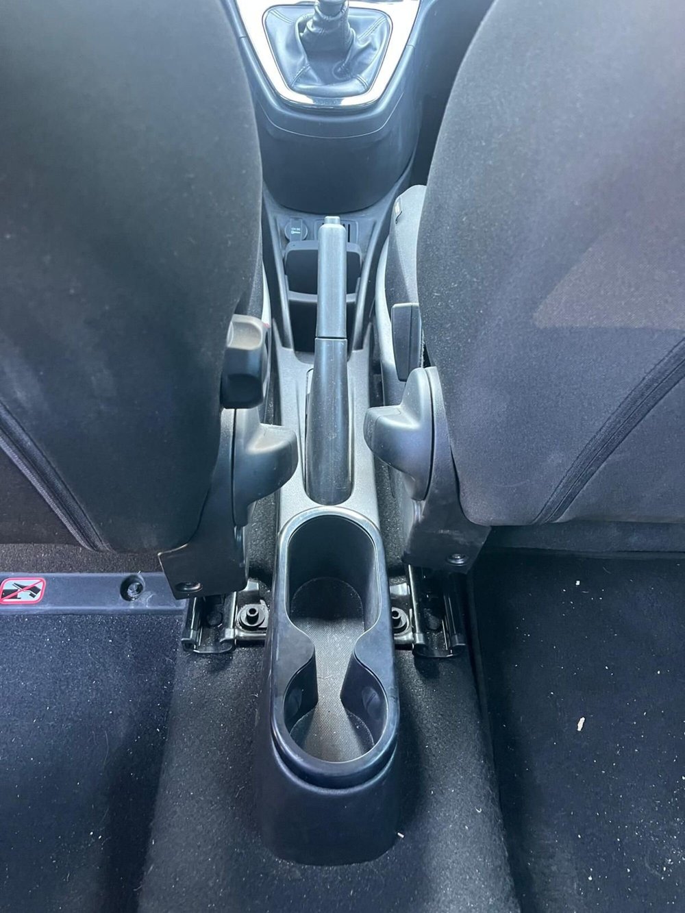 Lancia Ypsilon usata a Milano (18)
