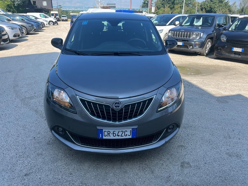 Lancia Ypsilon usata a Milano (2)