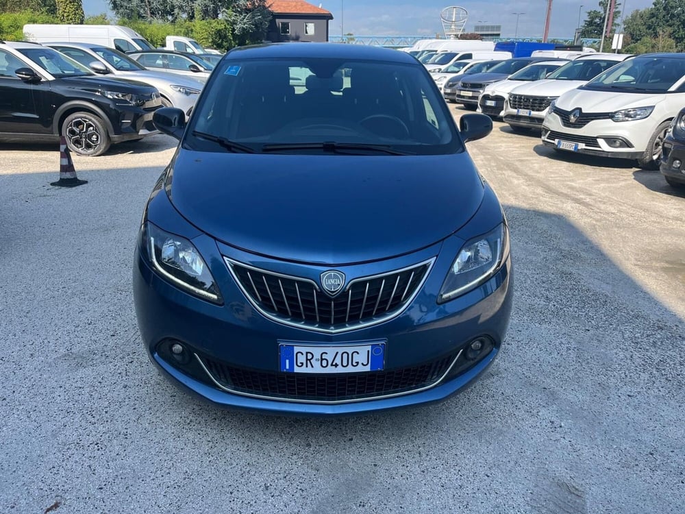 Lancia Ypsilon usata a Milano (2)