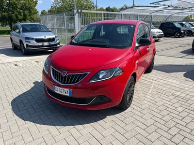 Lancia Ypsilon 1.0 FireFly 5 porte S&amp;S Hybrid Silver Plus del 2022 usata a Milano