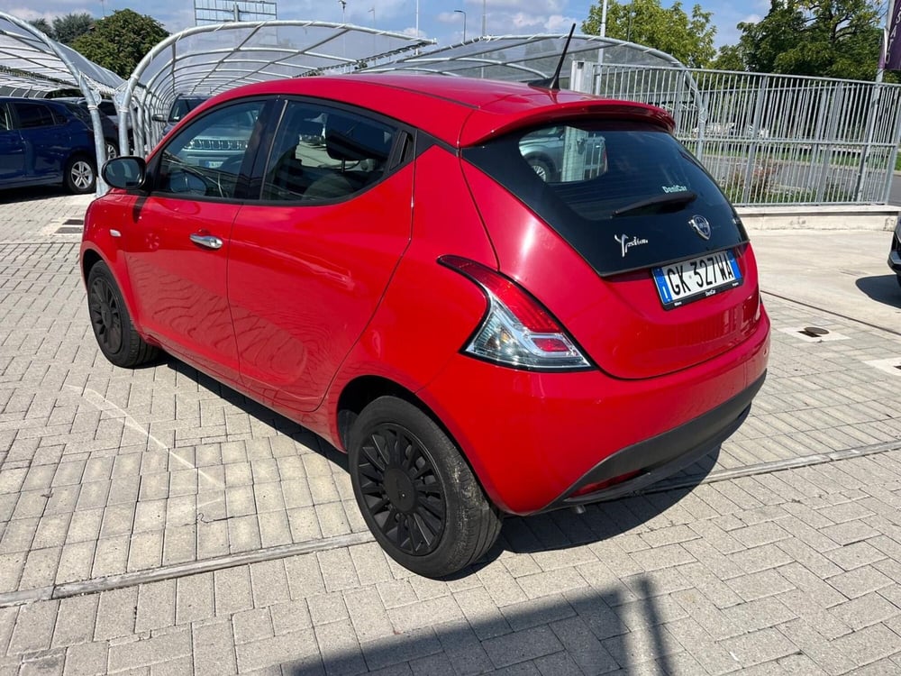 Lancia Ypsilon usata a Milano (6)