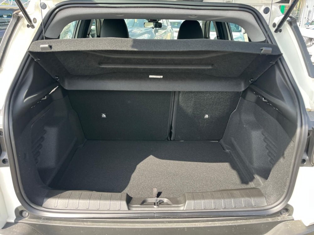Jeep Avenger nuova a Milano (10)