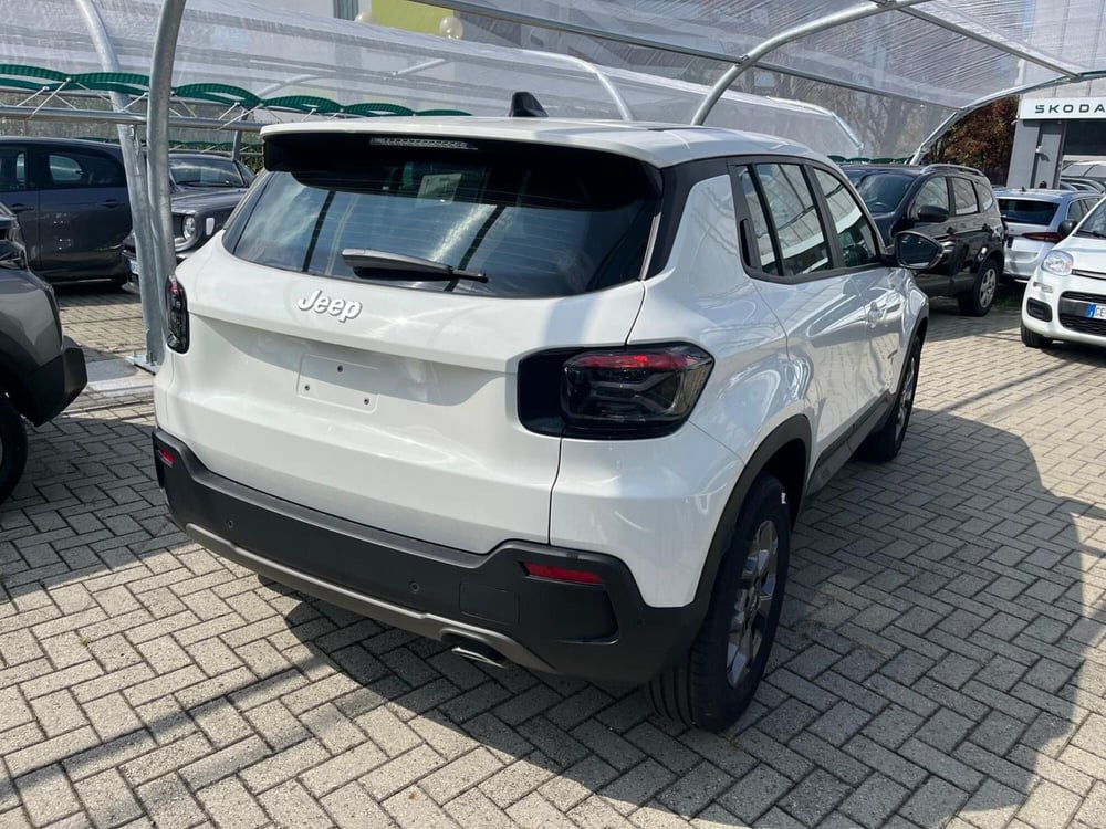 Jeep Avenger nuova a Milano (7)