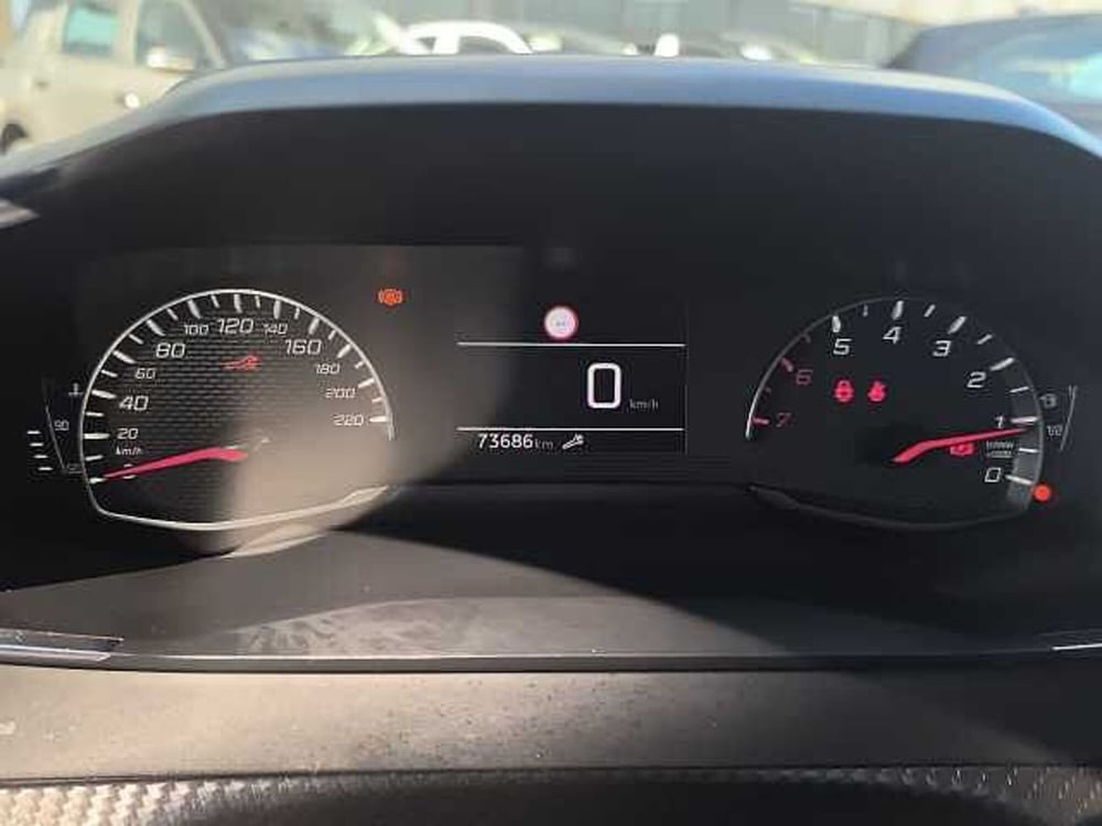 Peugeot 208 usata a Perugia (15)