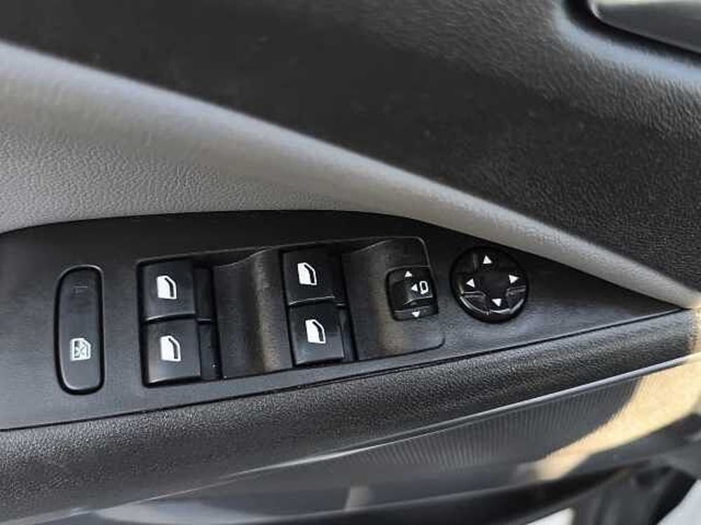 Opel Crossland X usata a Perugia (13)