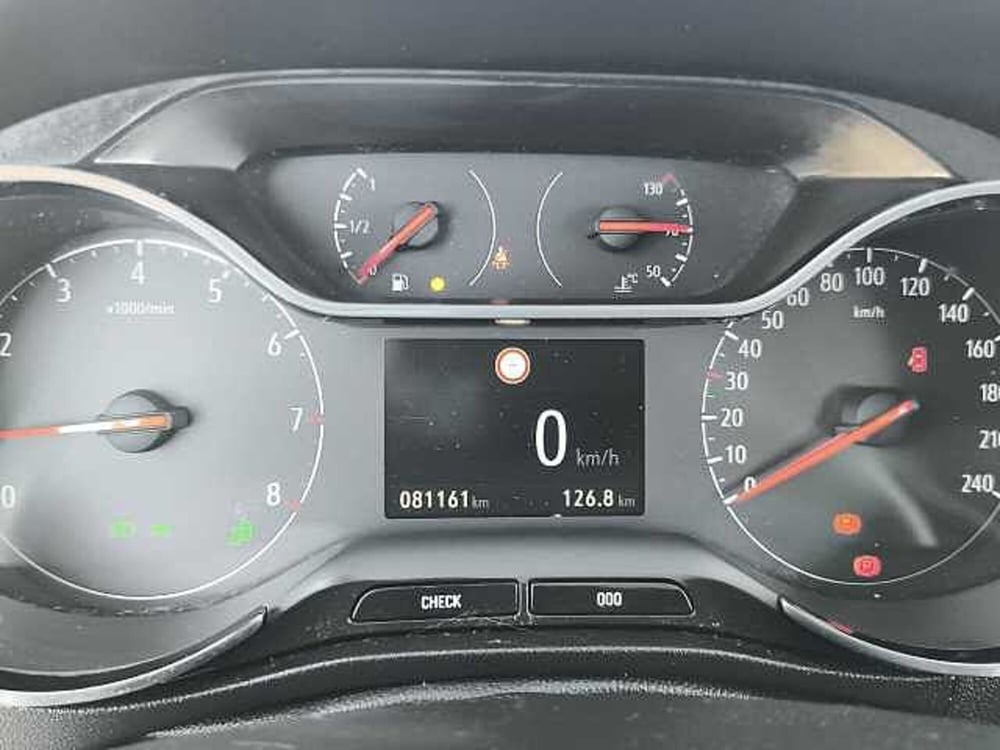 Opel Crossland X usata a Perugia (18)