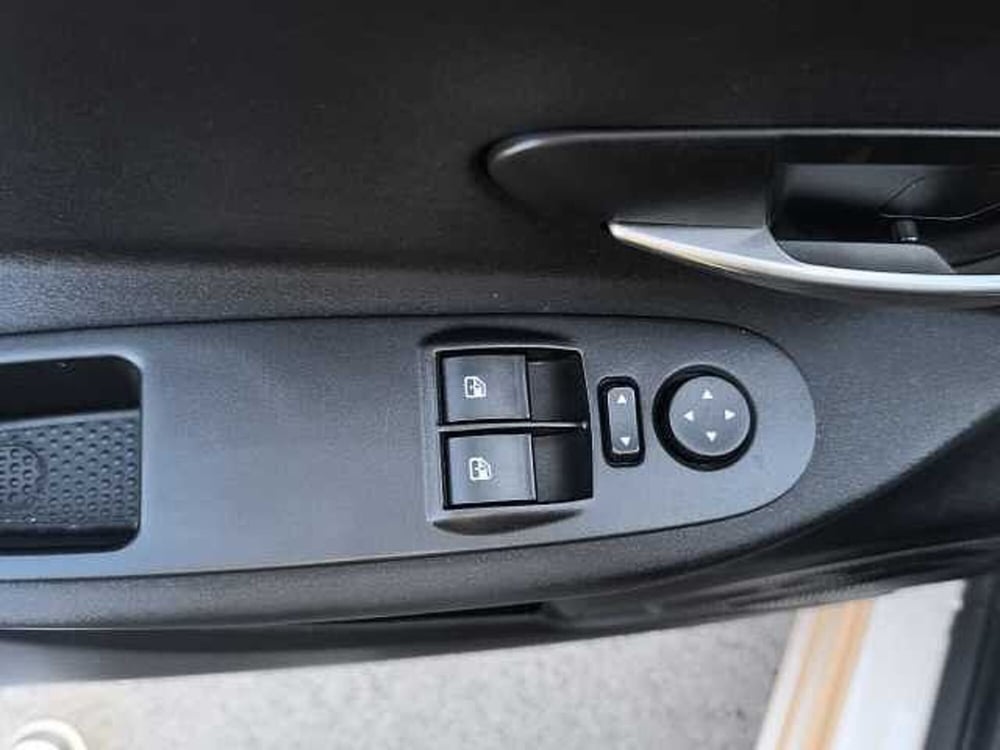 Lancia Ypsilon usata a Perugia (13)
