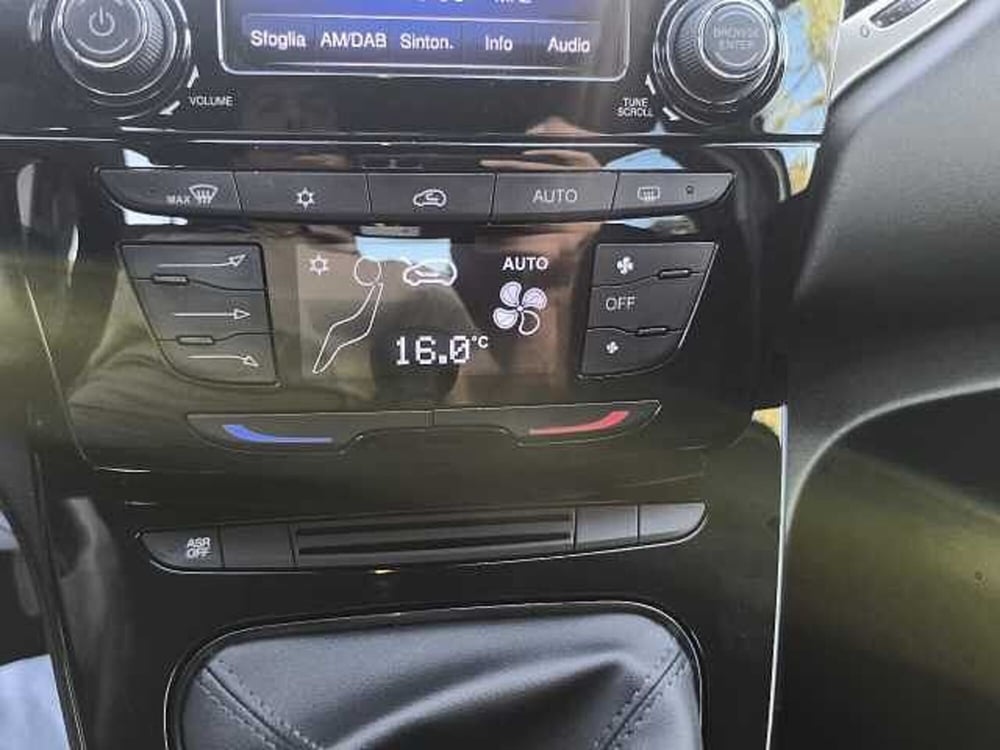 Lancia Ypsilon usata a Perugia (17)