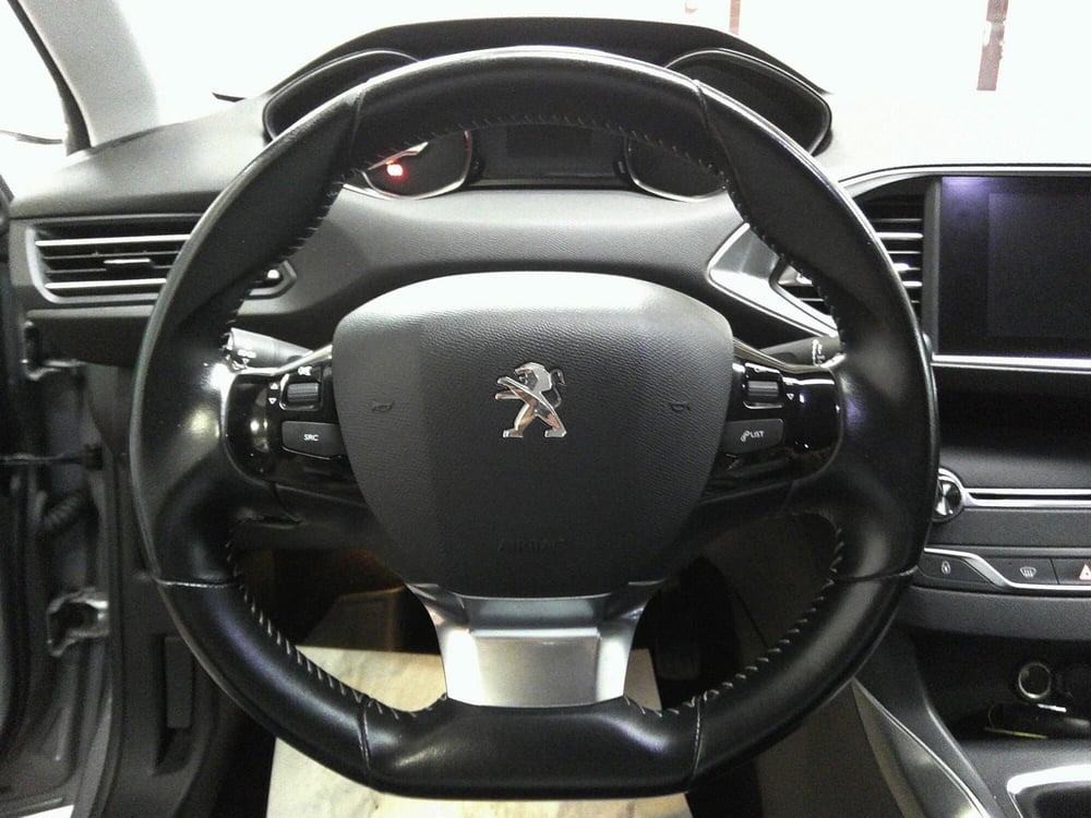 Peugeot 308 SW usata a Treviso (17)