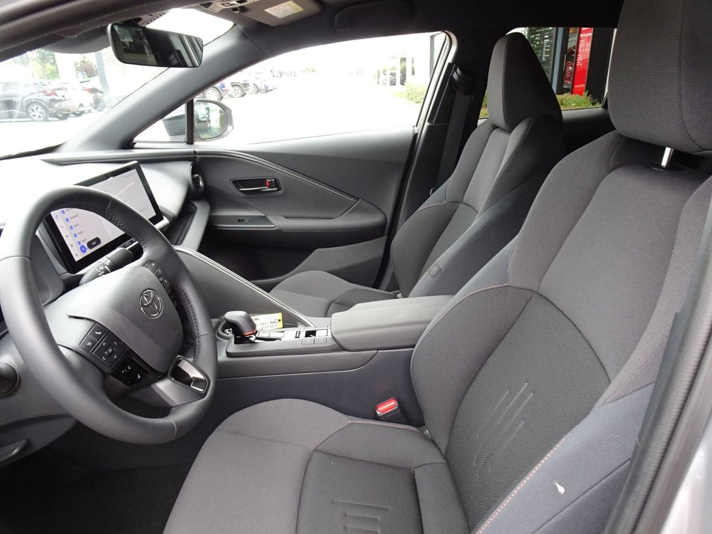 Toyota Toyota C-HR nuova a Treviso (11)