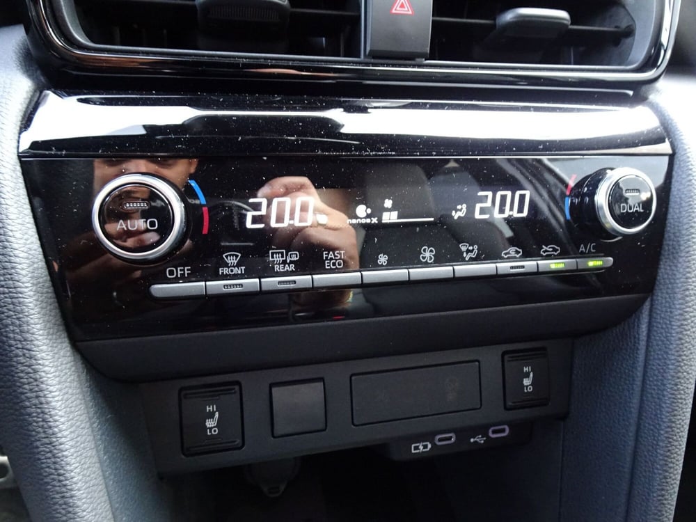 Toyota Yaris Cross nuova a Treviso (19)