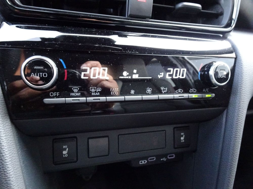 Toyota Yaris Cross nuova a Treviso (20)