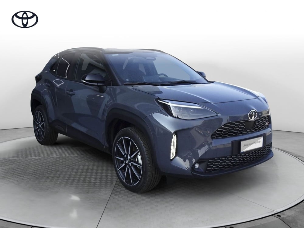 Toyota Yaris Cross nuova a Treviso (3)