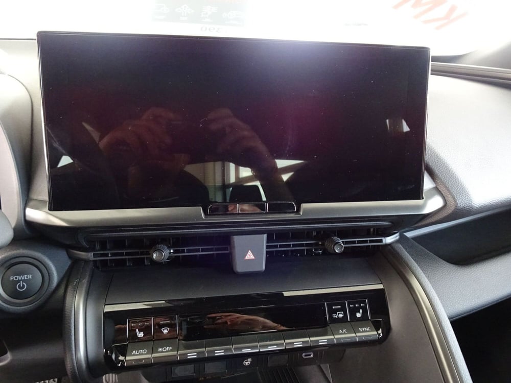 Toyota Toyota C-HR nuova a Treviso (15)
