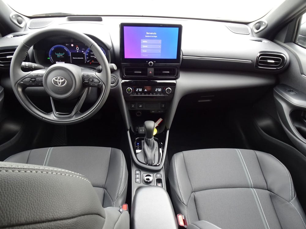 Toyota Yaris Cross nuova a Treviso (14)