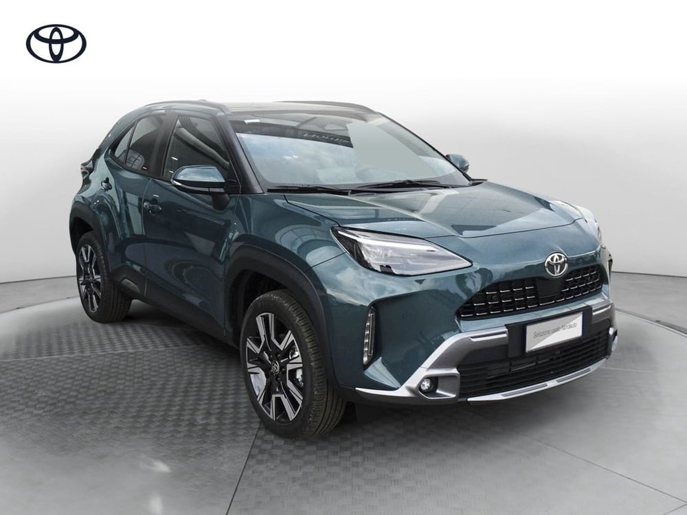 Toyota Yaris Cross nuova a Treviso (3)