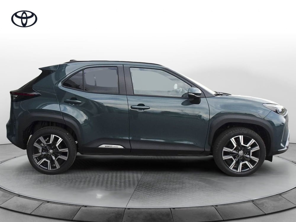 Toyota Yaris Cross nuova a Treviso (8)