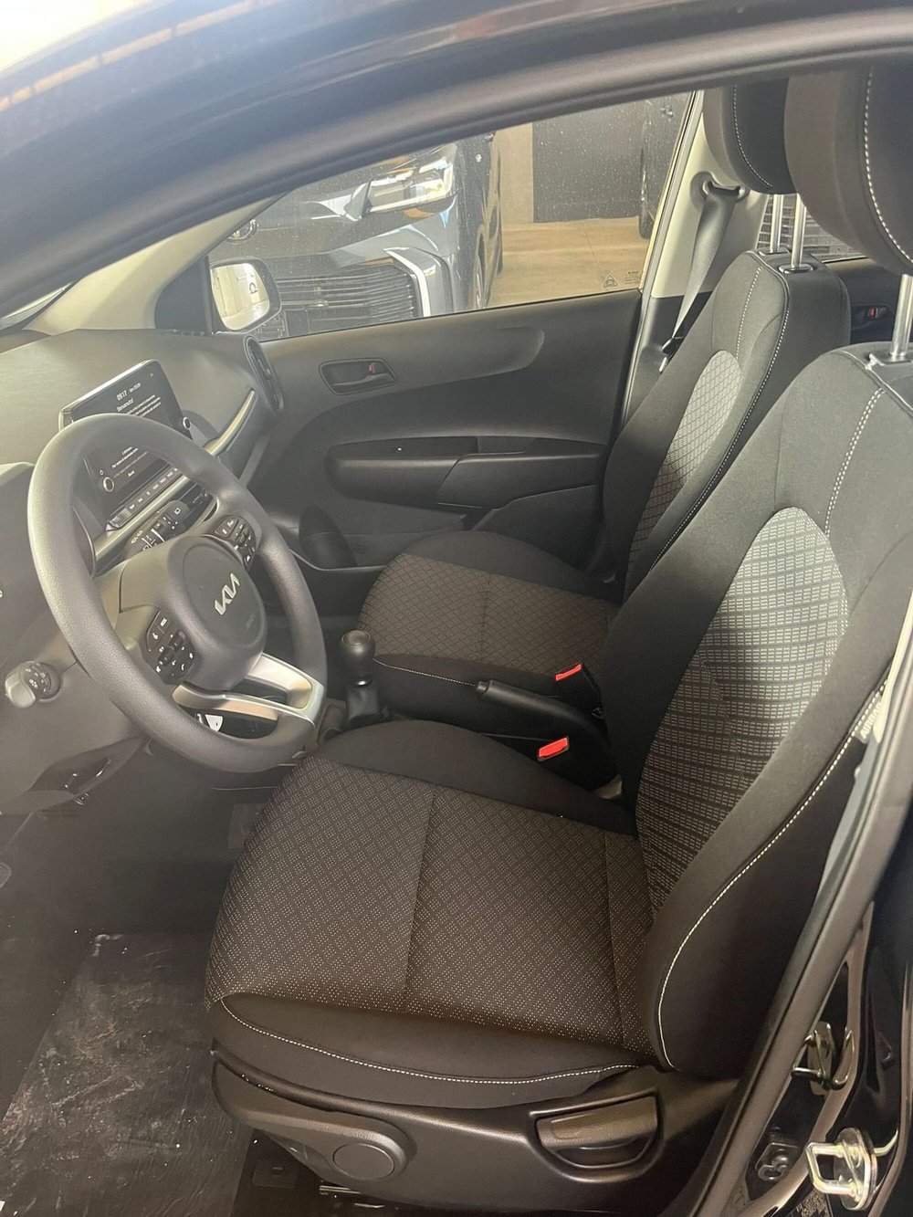 Kia Picanto nuova a Cremona (2)