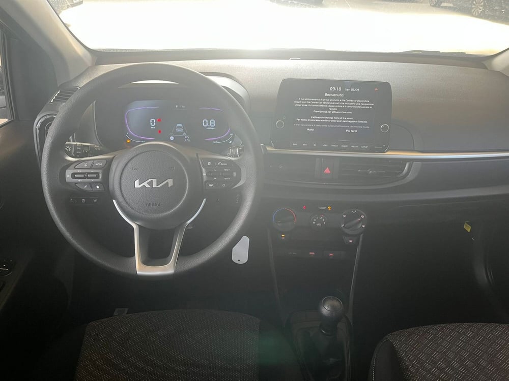 Kia Picanto nuova a Cremona (8)