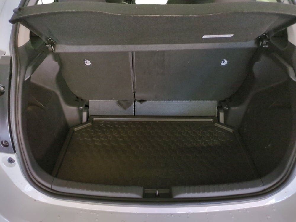 Toyota Yaris usata a Milano (11)