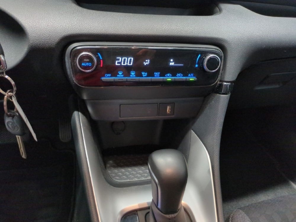 Toyota Yaris usata a Milano (17)