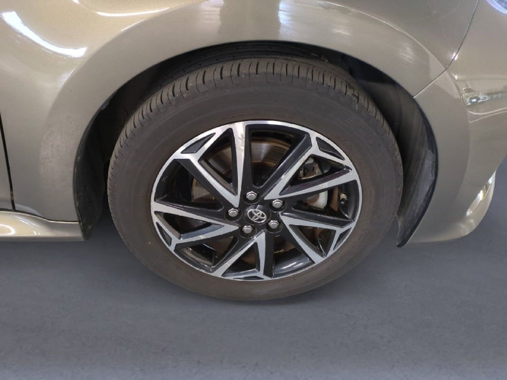 Toyota Yaris usata a Milano (10)
