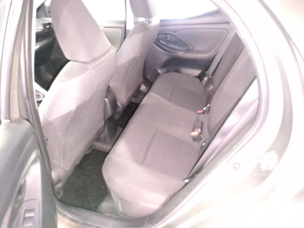 Toyota Yaris usata a Milano (12)